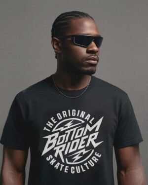 model Strike Hard T Shirt – Punk Energy, Skate Soul ⚡